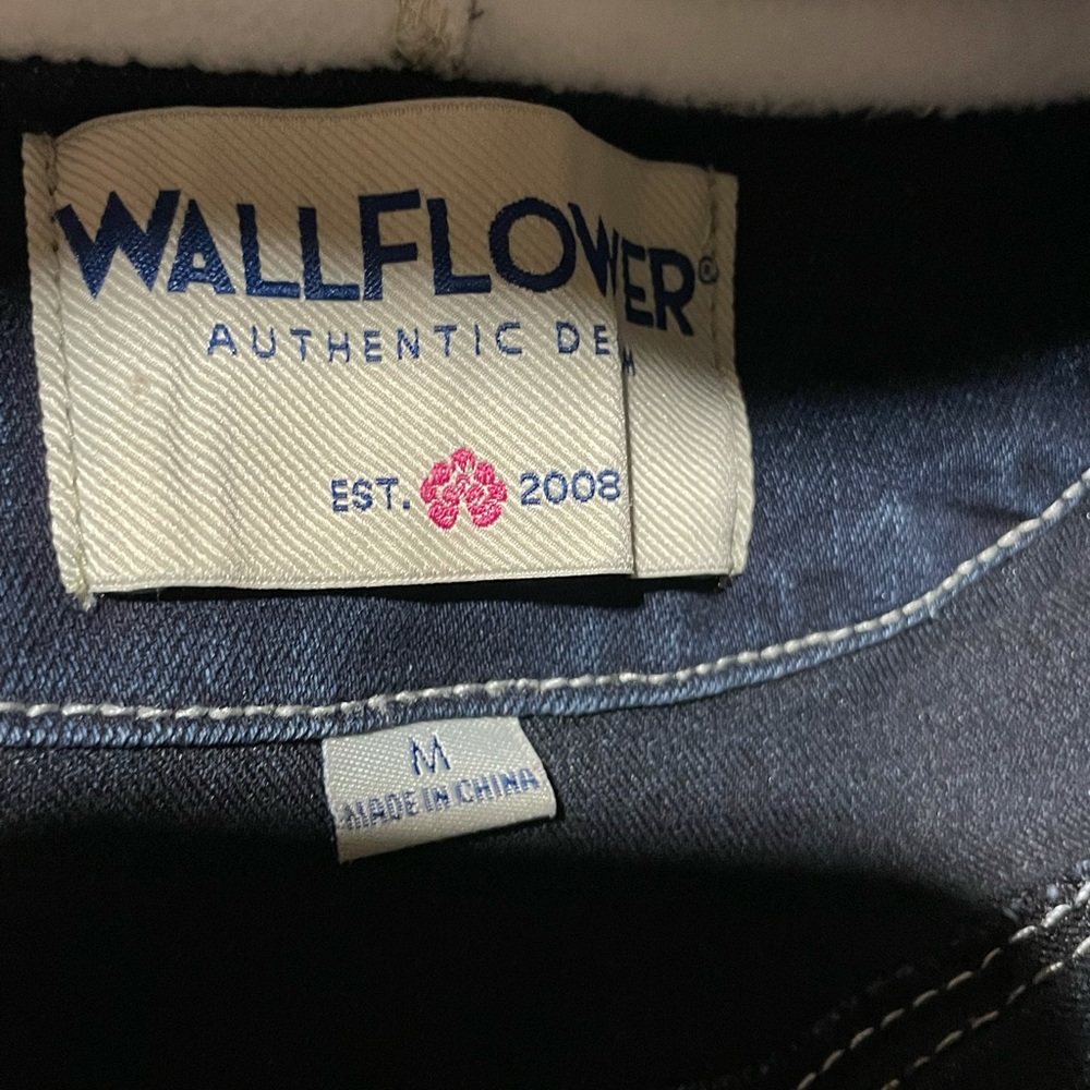 Jacket - Picture 7 of 8